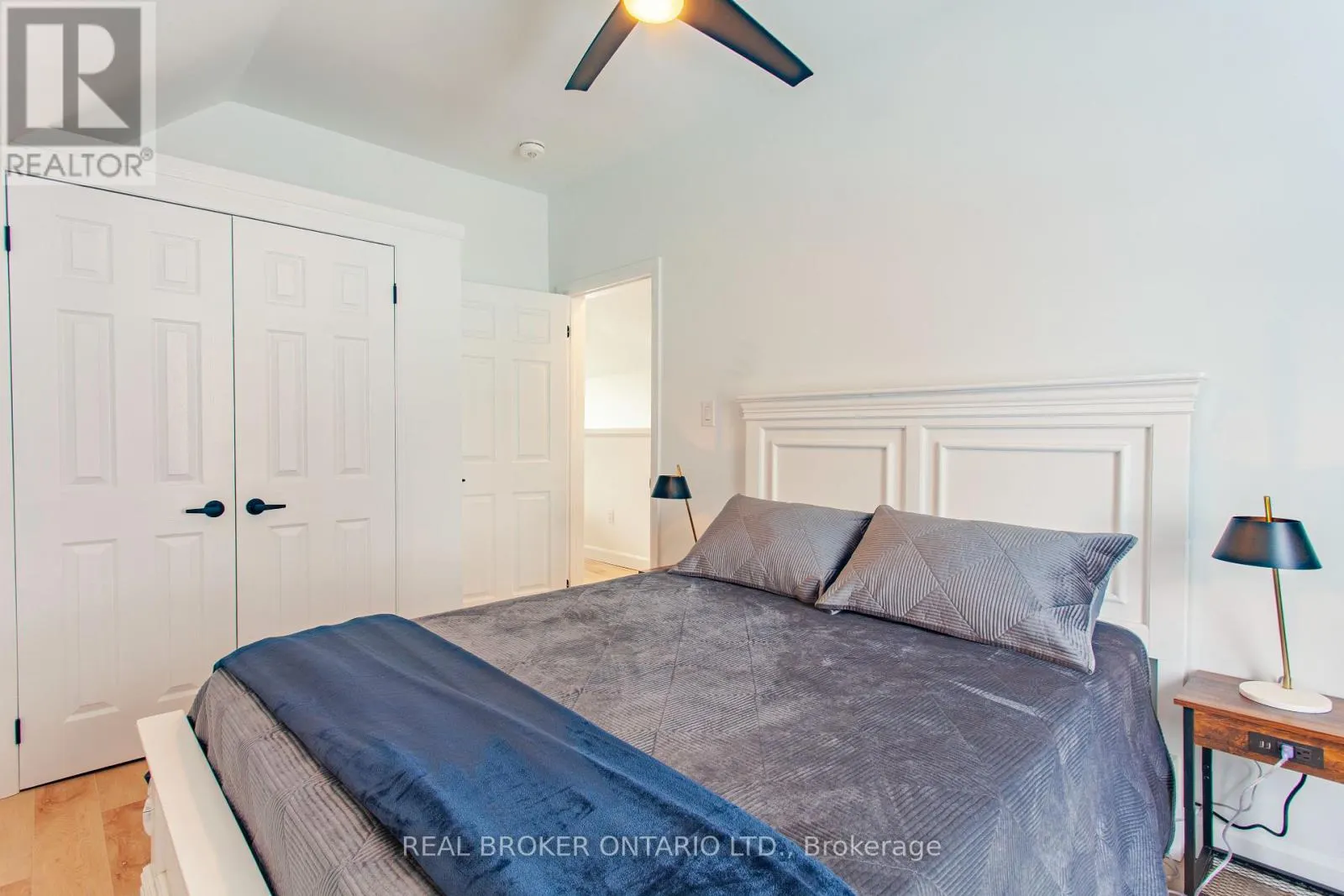 UPPER - 97 ALBERT STREET S