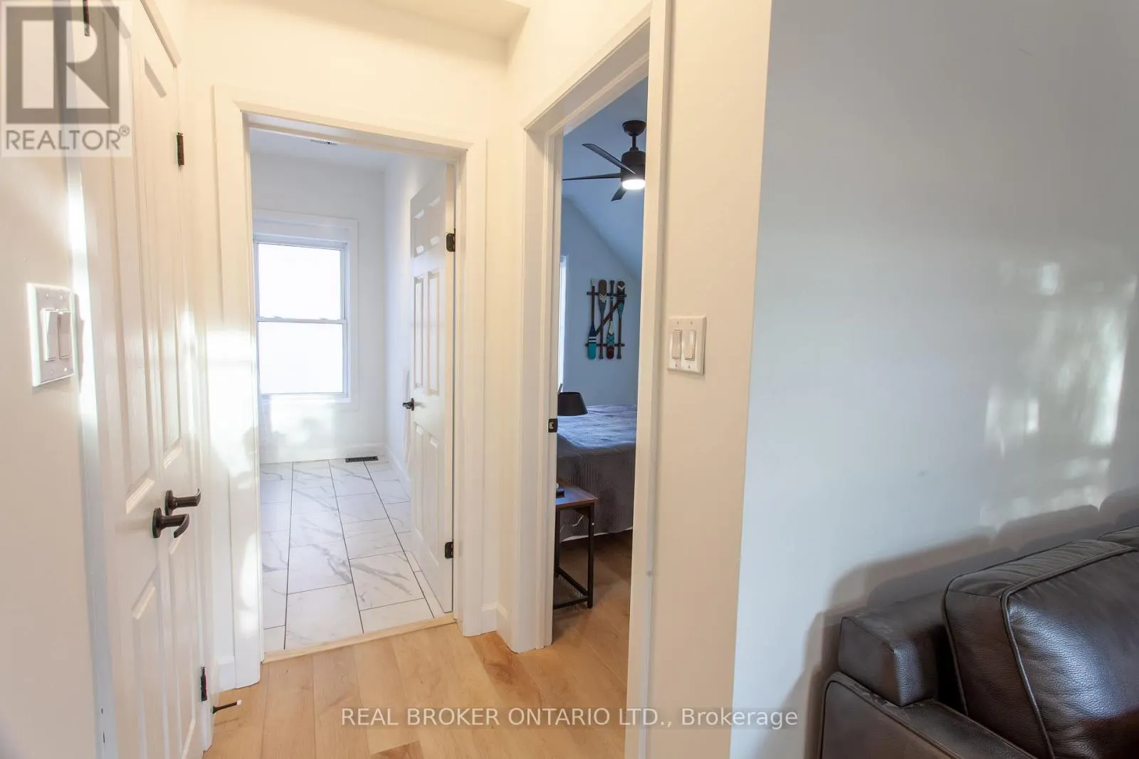 UPPER - 97 ALBERT STREET S