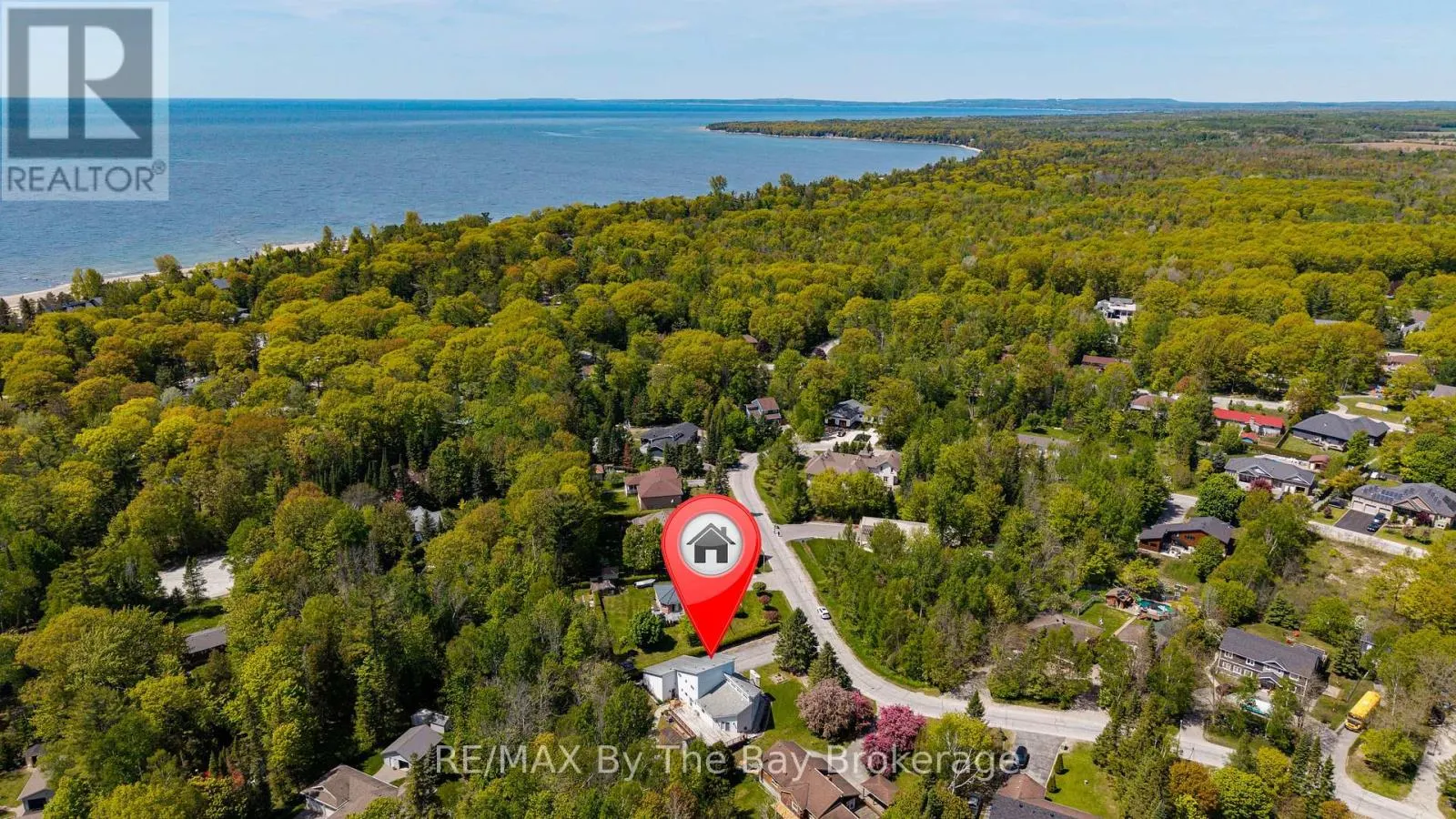 32 BRIDLEWOOD CRESCENT