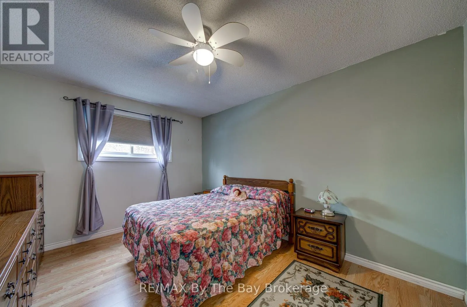 32 BRIDLEWOOD CRESCENT