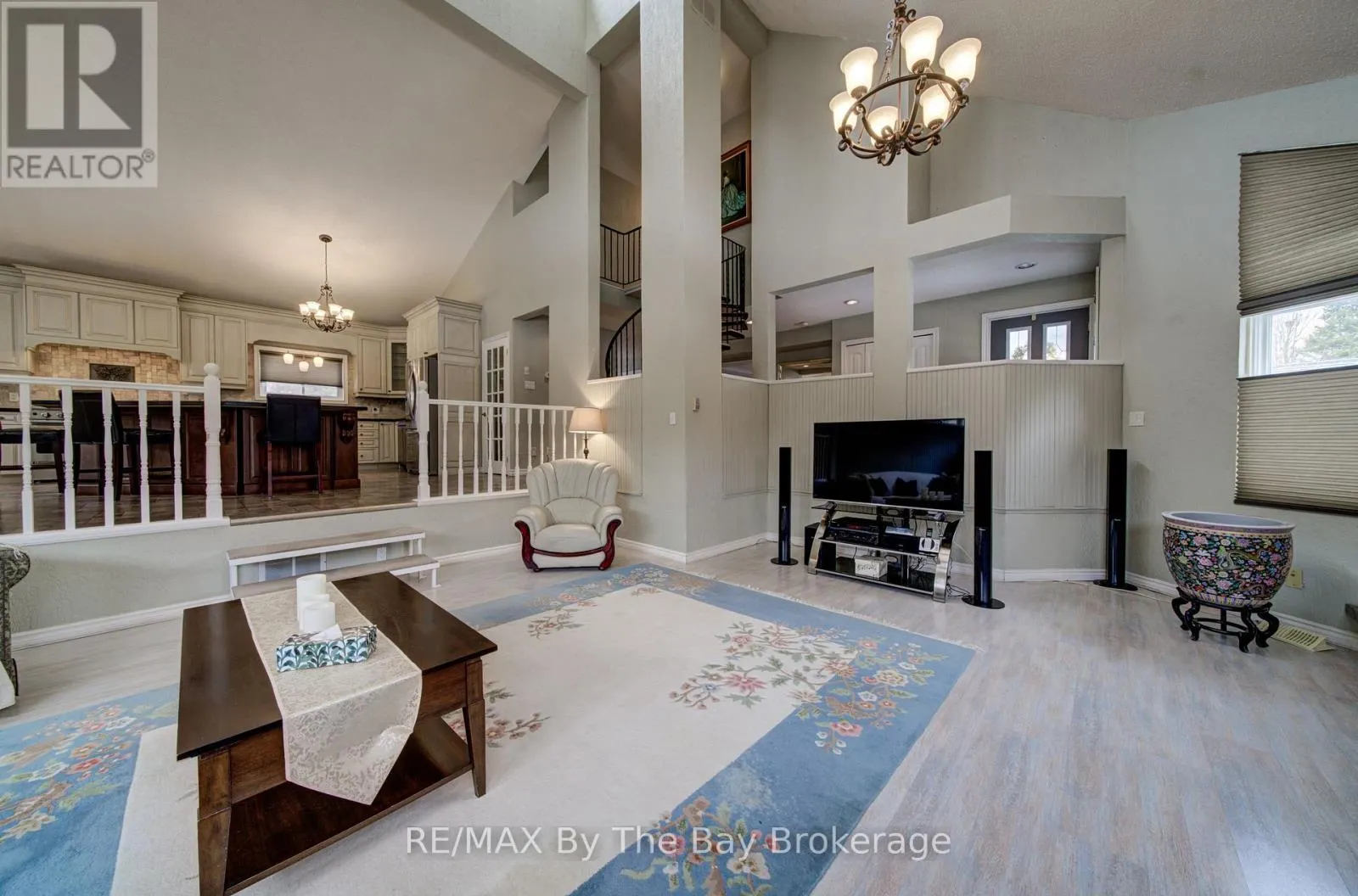 32 BRIDLEWOOD CRESCENT