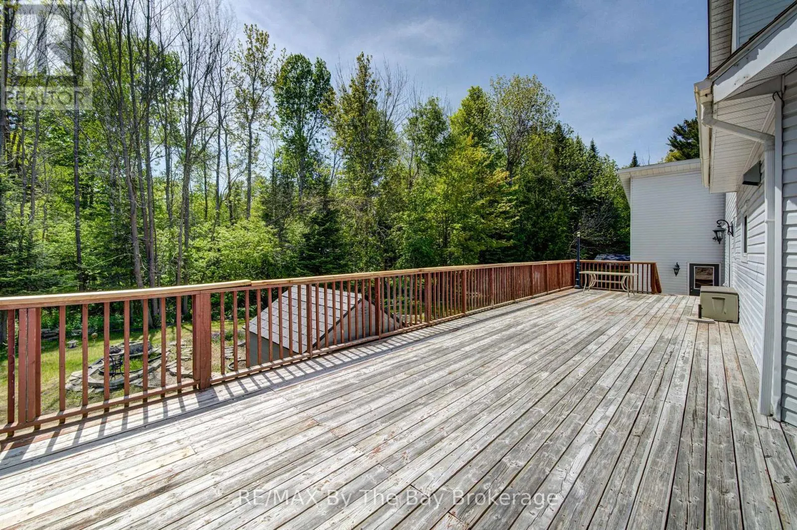 32 BRIDLEWOOD CRESCENT