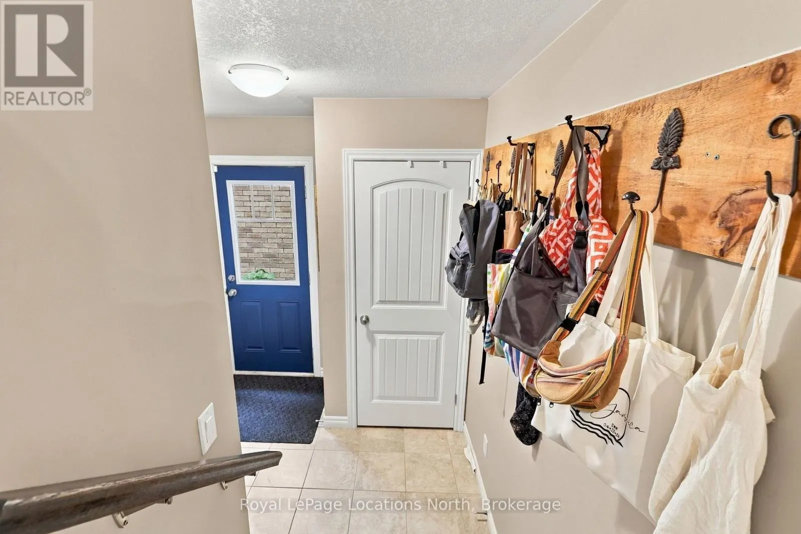 15 KAYLA CRESCENT