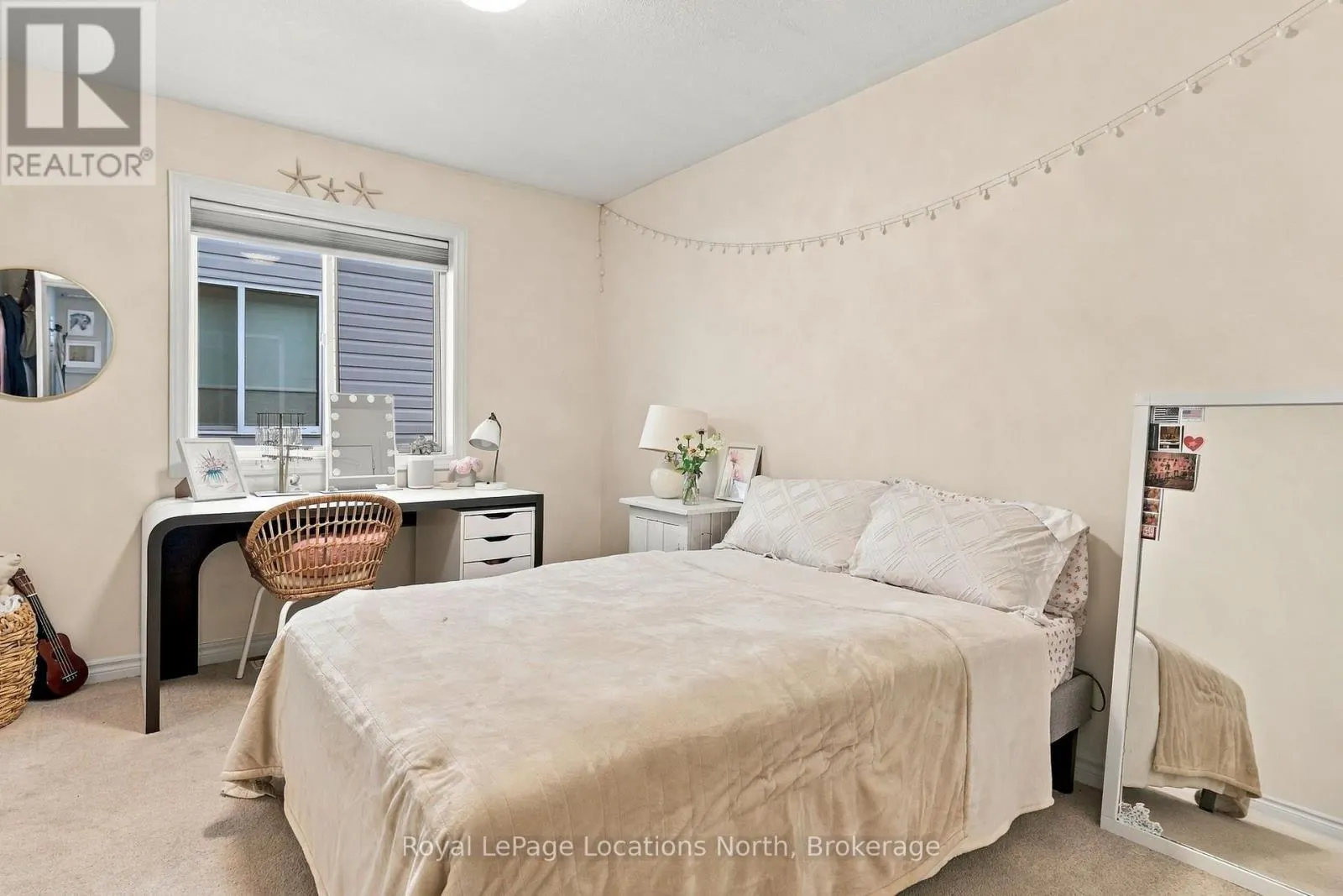 15 KAYLA CRESCENT