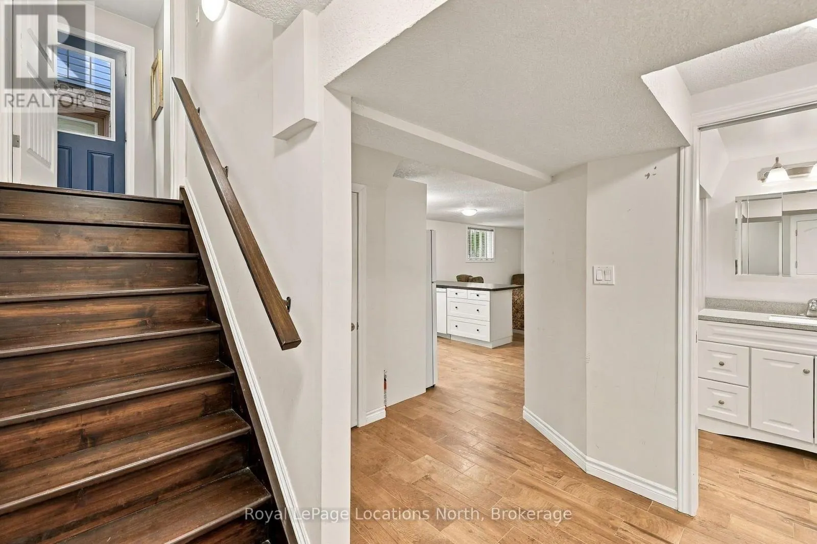 15 KAYLA CRESCENT
