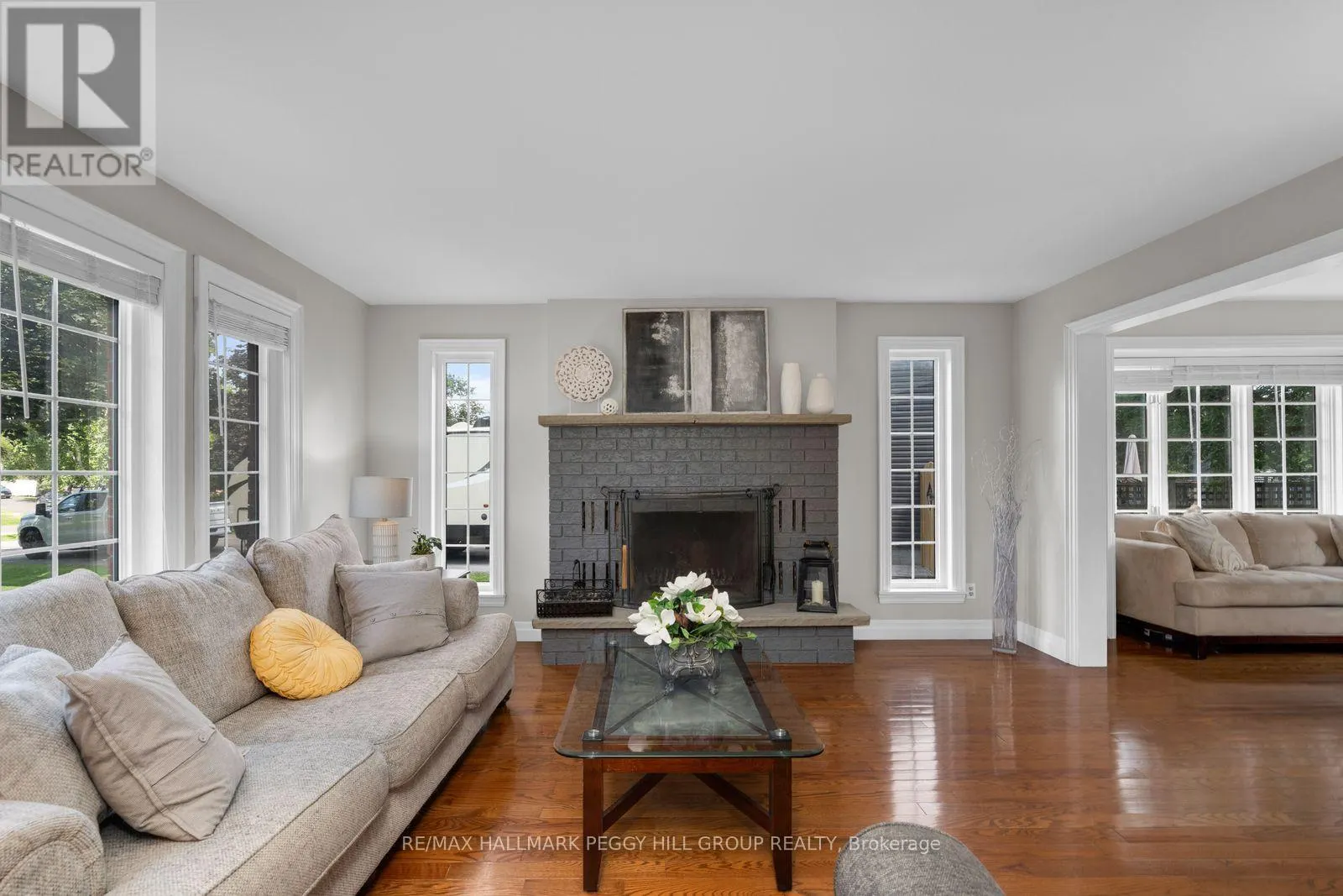 39 HOWARD DRIVE
