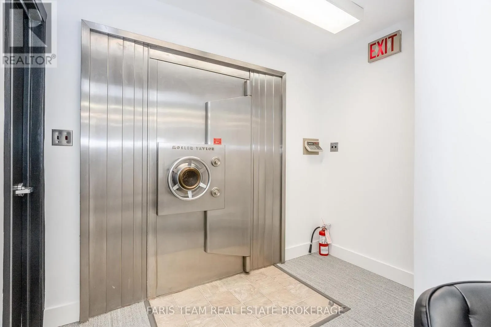 74 MISSISSAGA STREET E