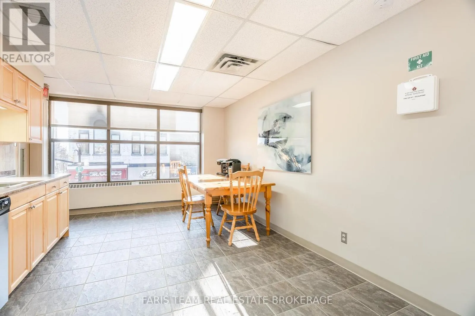 74 MISSISSAGA STREET E