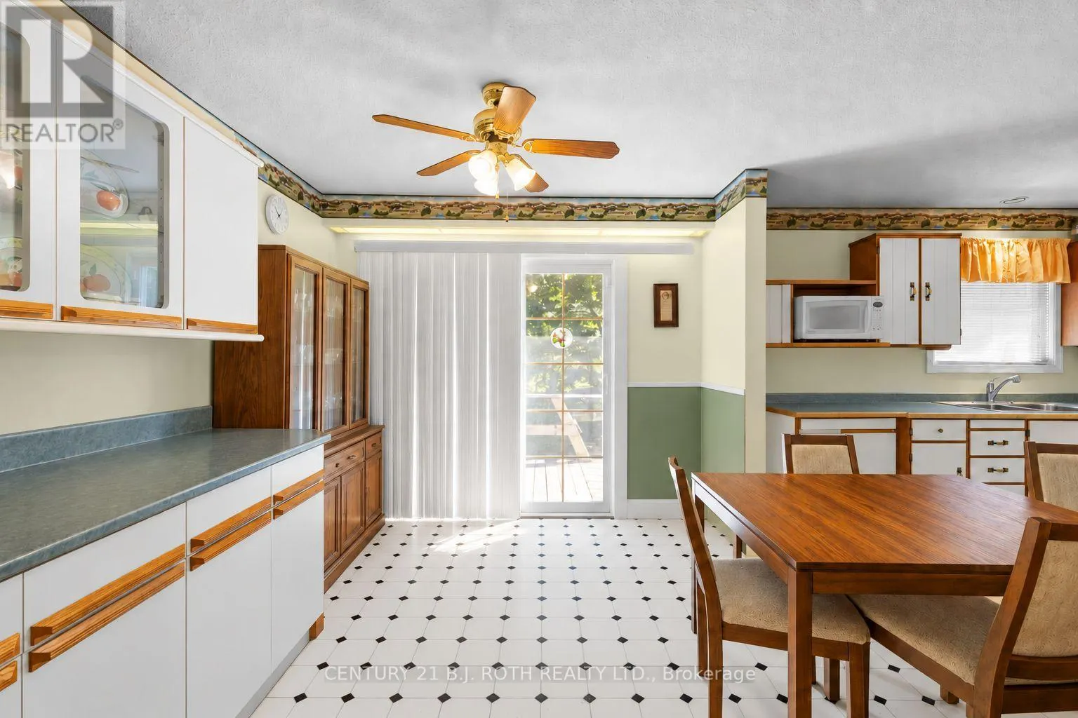 2067 MARCHMONT ROAD
