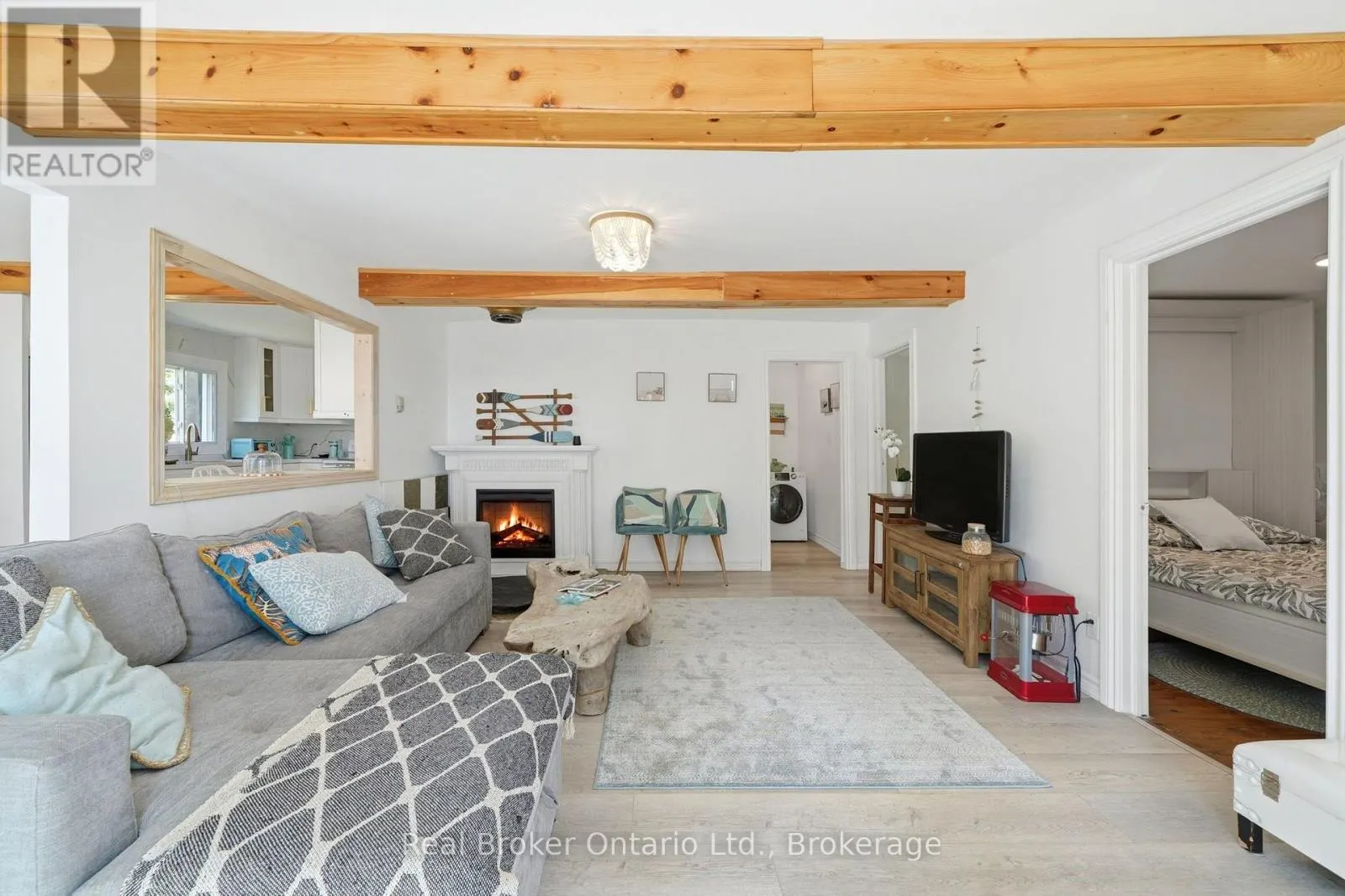 7 OLIVER DRIVE