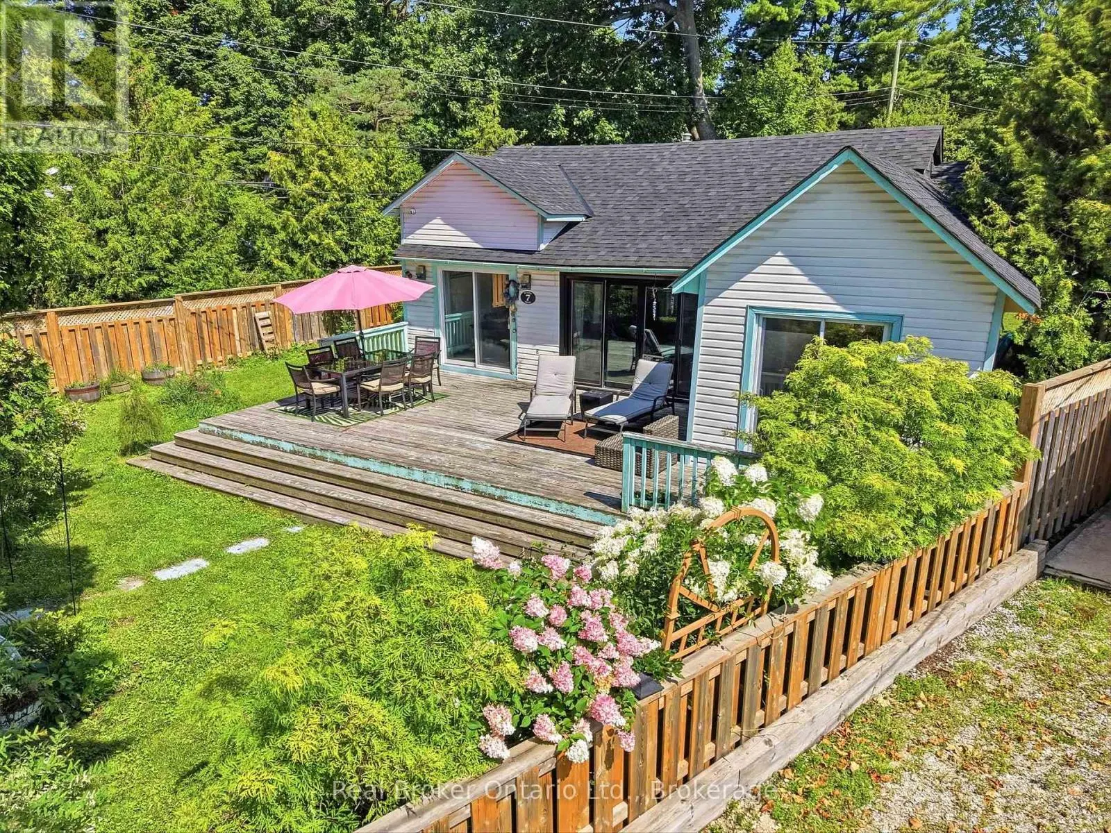 7 OLIVER DRIVE