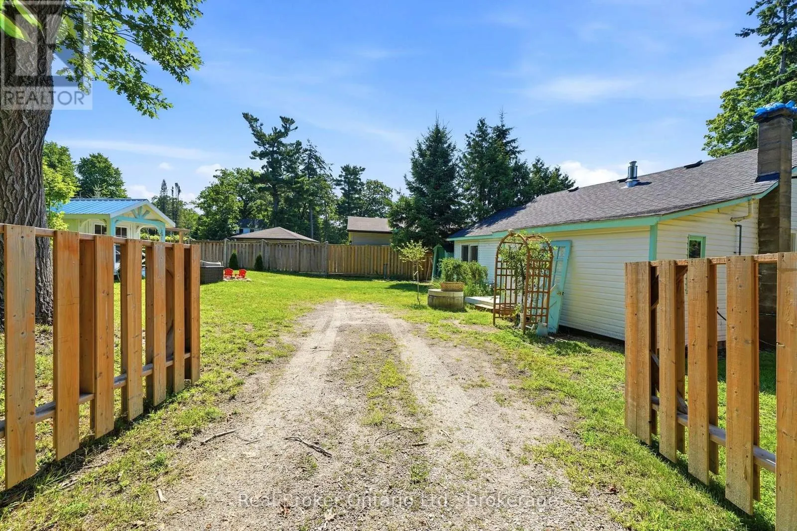 7 OLIVER DRIVE