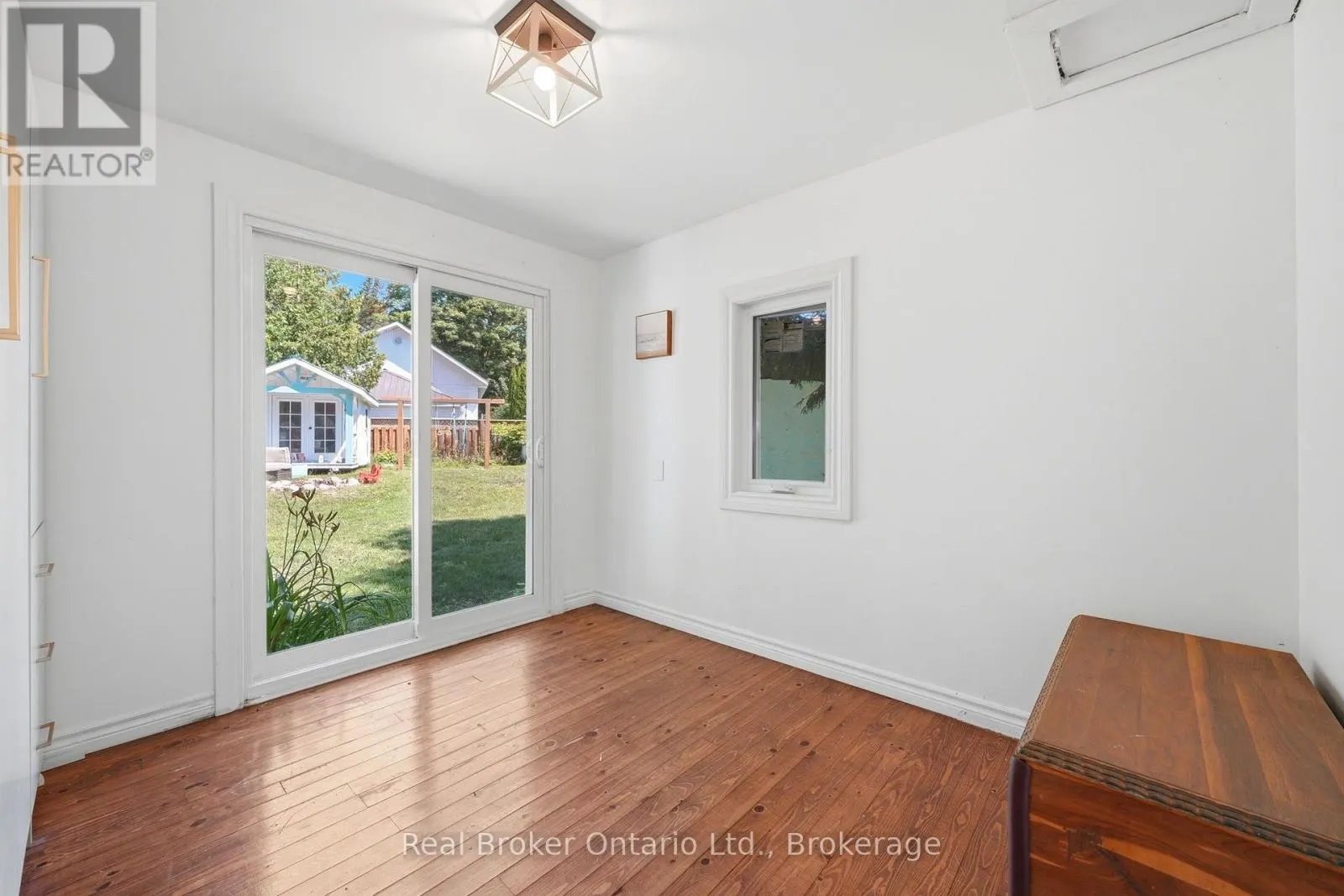 7 OLIVER DRIVE
