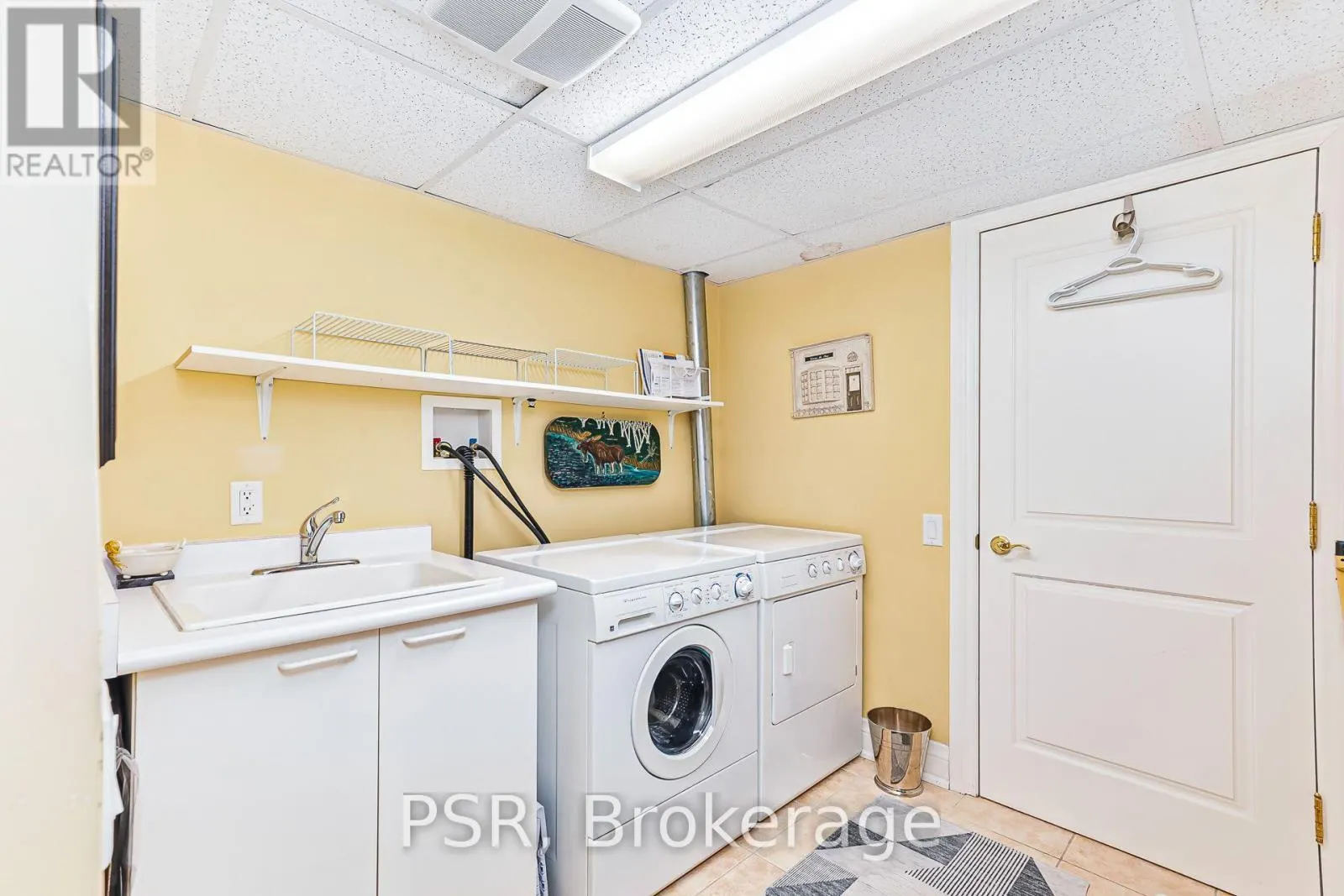 305 - 40 TROTT BOULEVARD #305