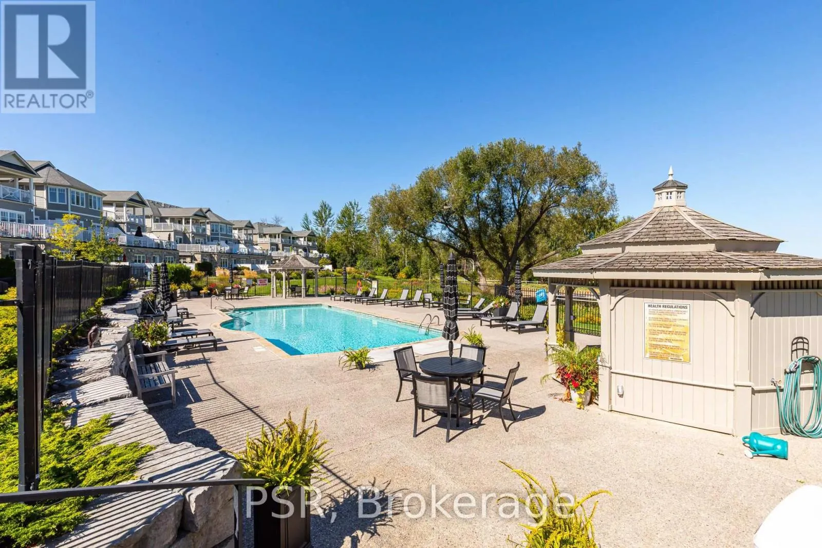 305 - 40 TROTT BOULEVARD #305