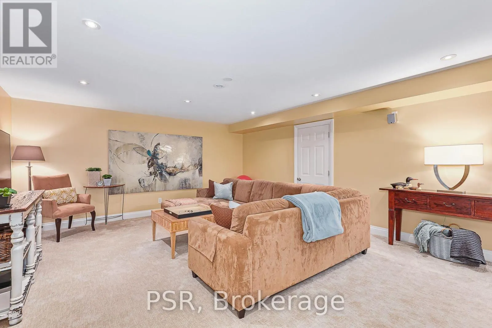 305 - 40 TROTT BOULEVARD #305