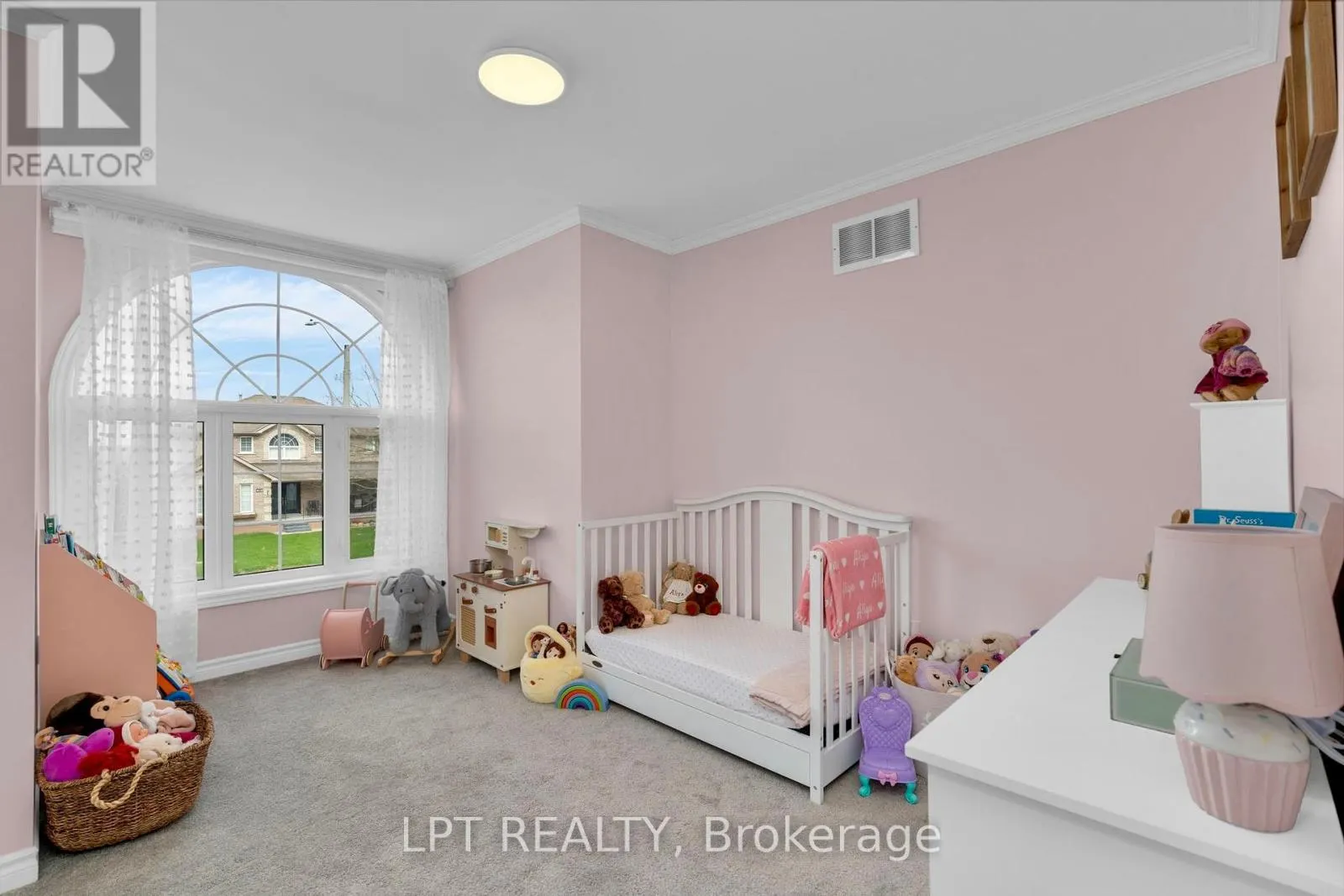 47 NORTHVIEW CRESCENT