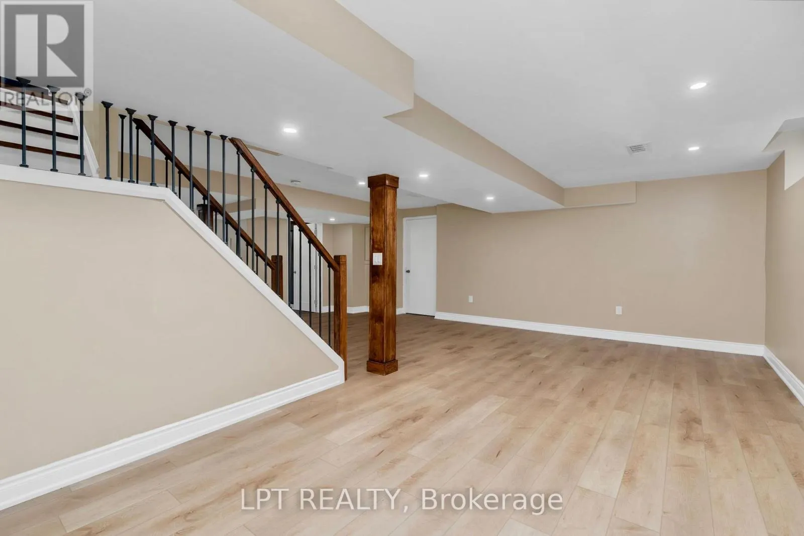 47 NORTHVIEW CRESCENT