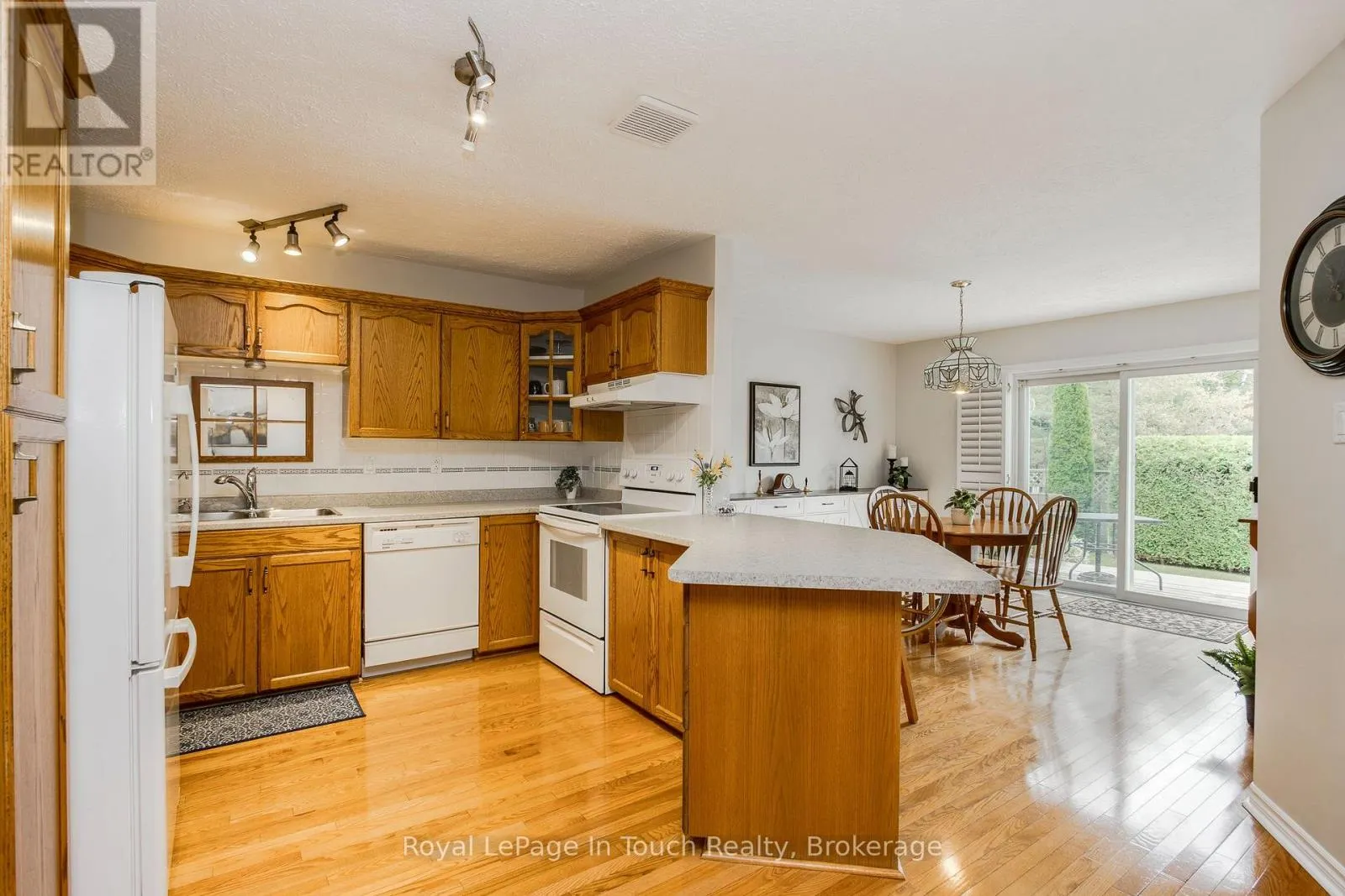 18 - 90 BURKE STREET #18
