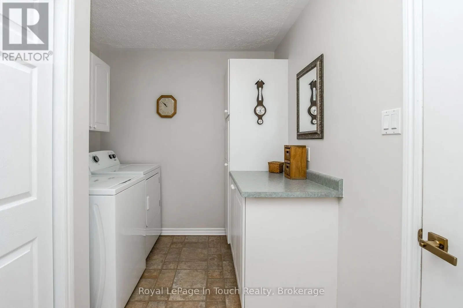 18 - 90 BURKE STREET #18