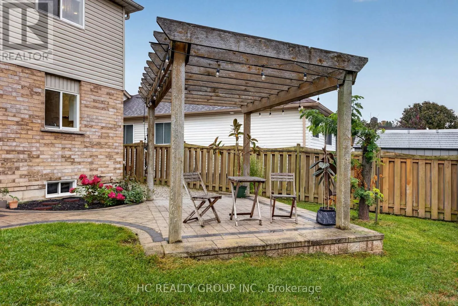 26 COUNTRY LANE