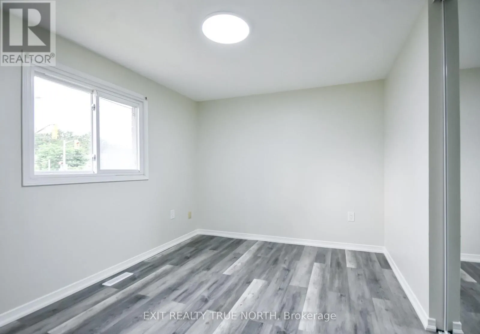 426 SUNNIDALE ROAD
