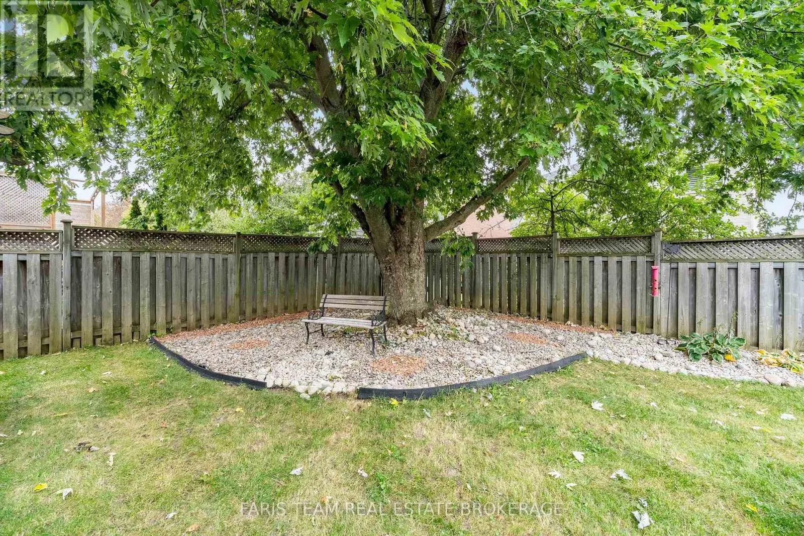 36 RED OAK DRIVE