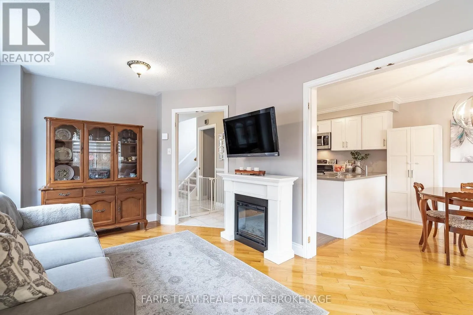 36 RED OAK DRIVE