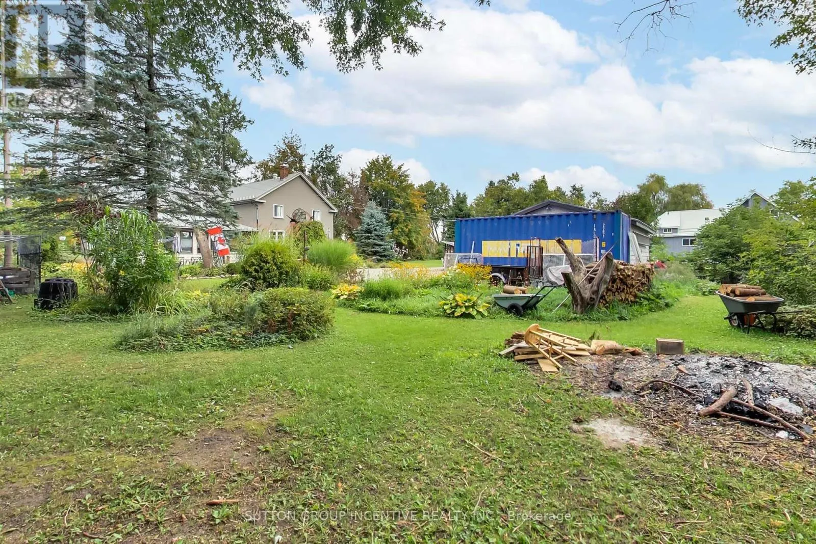 1724 PENETANGUISHENE ROAD