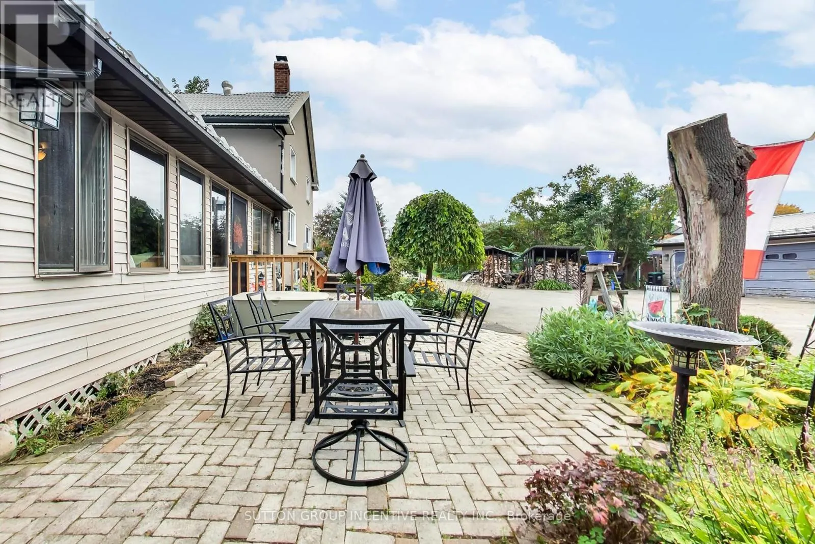 1724 PENETANGUISHENE ROAD