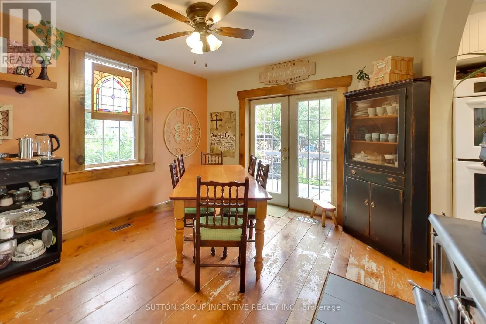 1724 PENETANGUISHENE ROAD