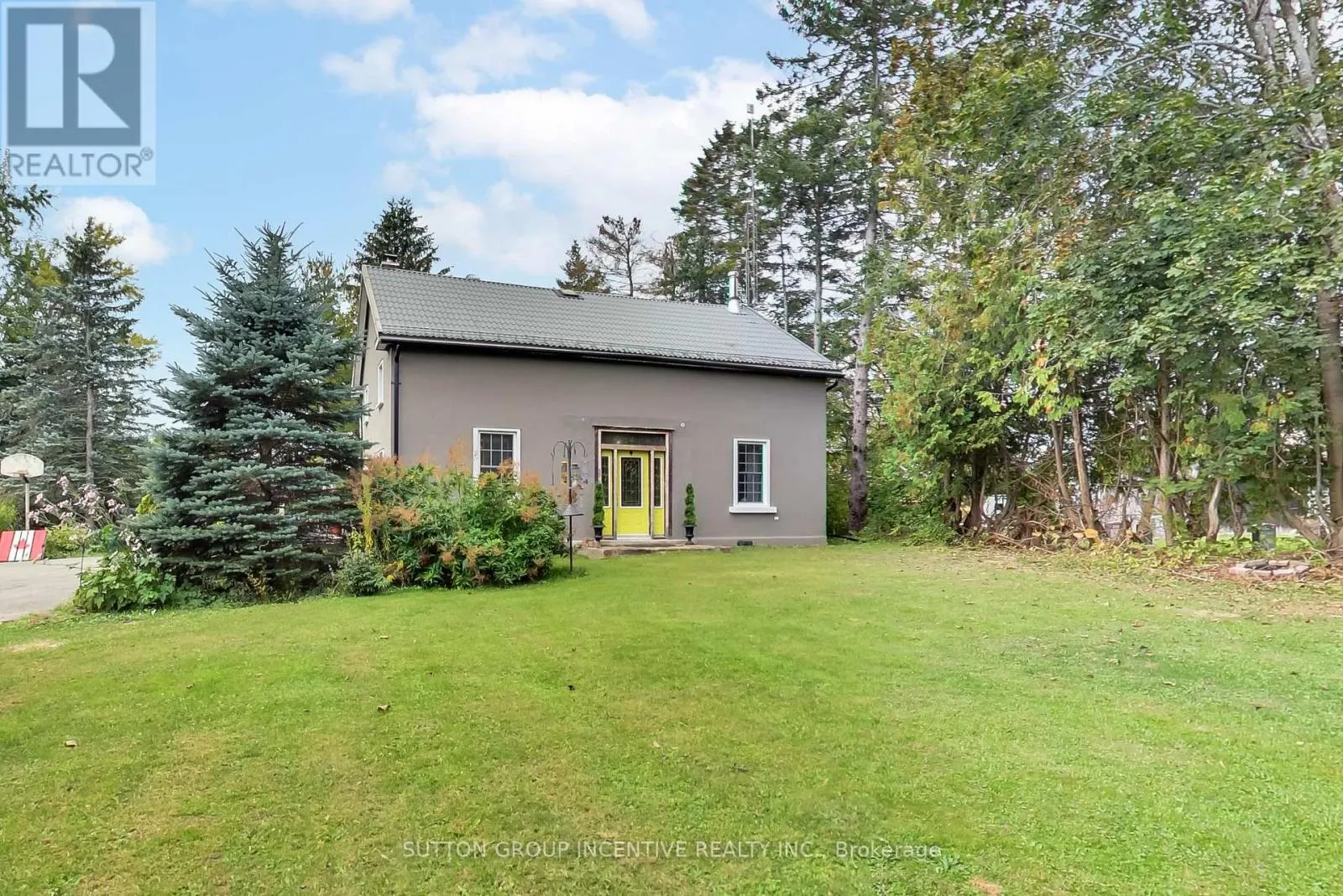 1724 PENETANGUISHENE ROAD