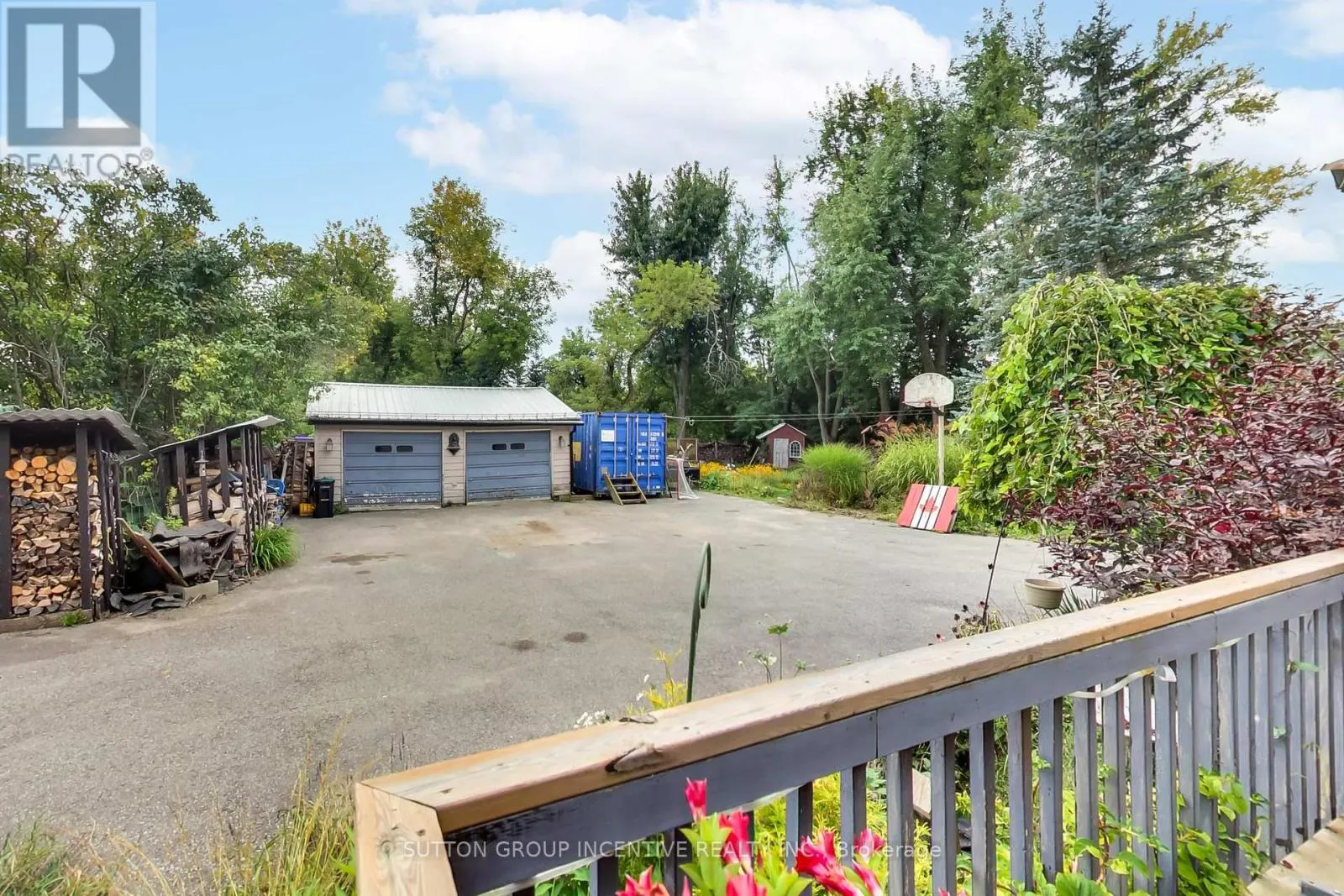 1724 PENETANGUISHENE ROAD