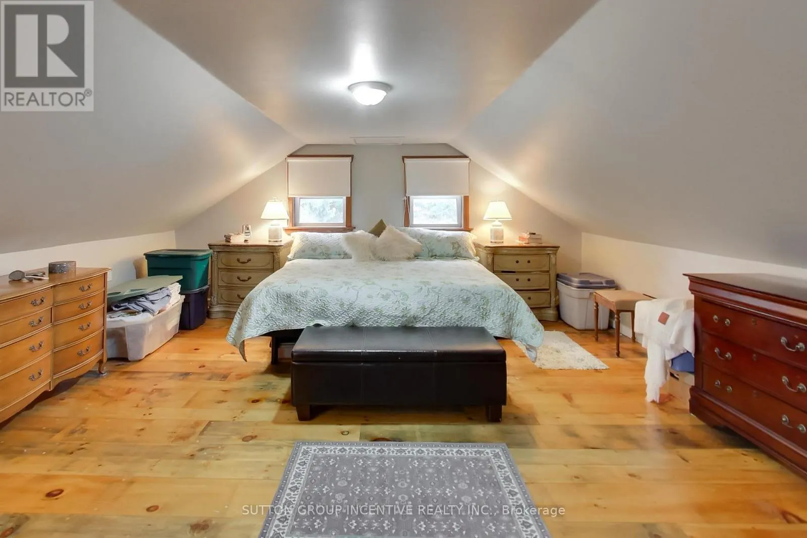 1724 PENETANGUISHENE ROAD