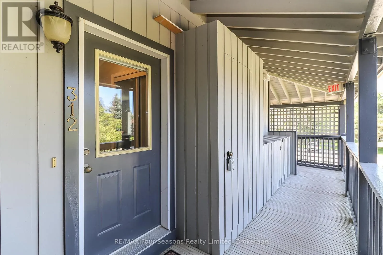 312 MARINERS WAY