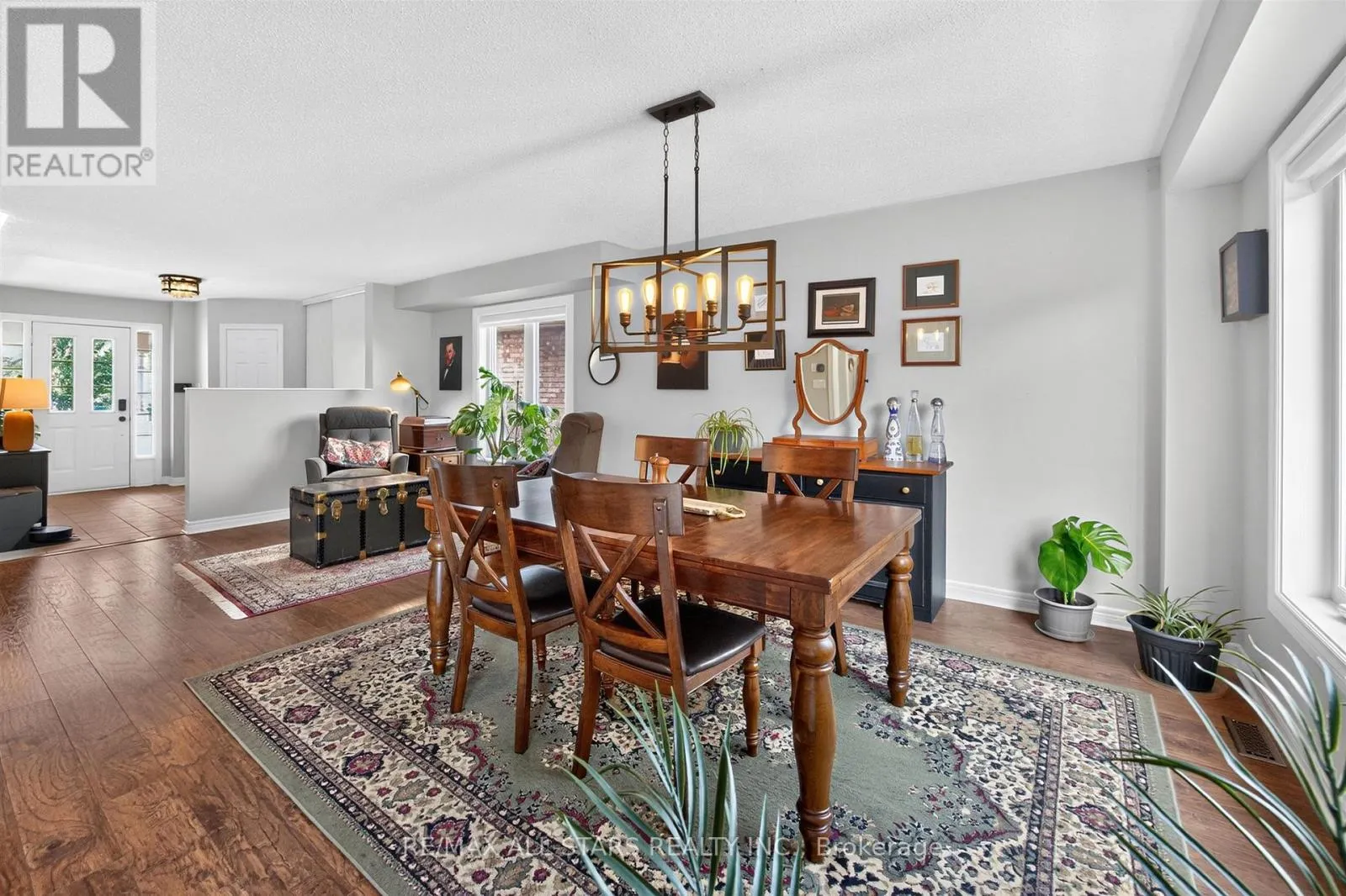 31 COUNTRY LANE