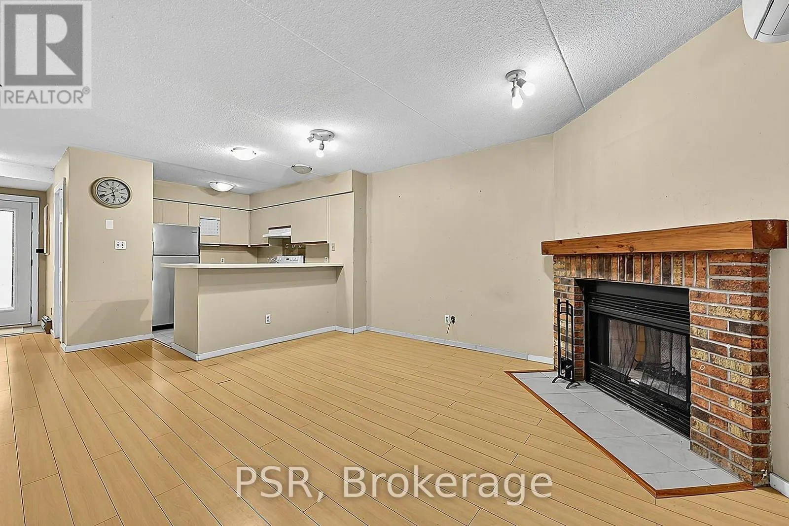 183 - 49 TROTT BOULEVARD #183