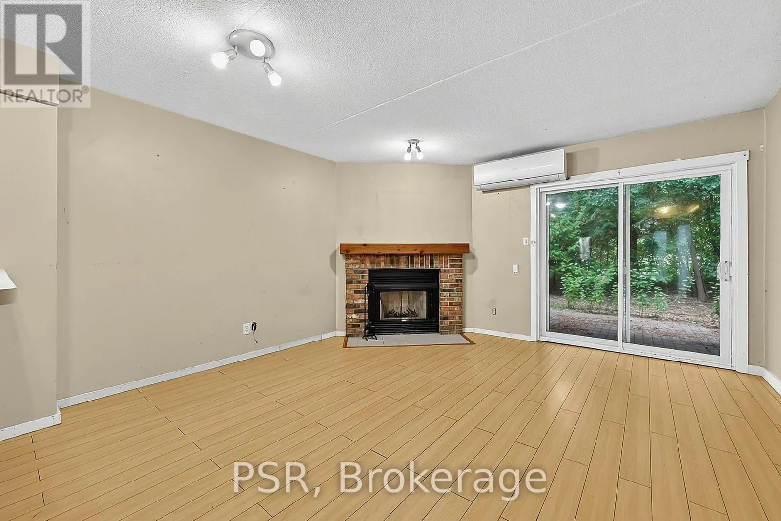183 - 49 TROTT BOULEVARD #183