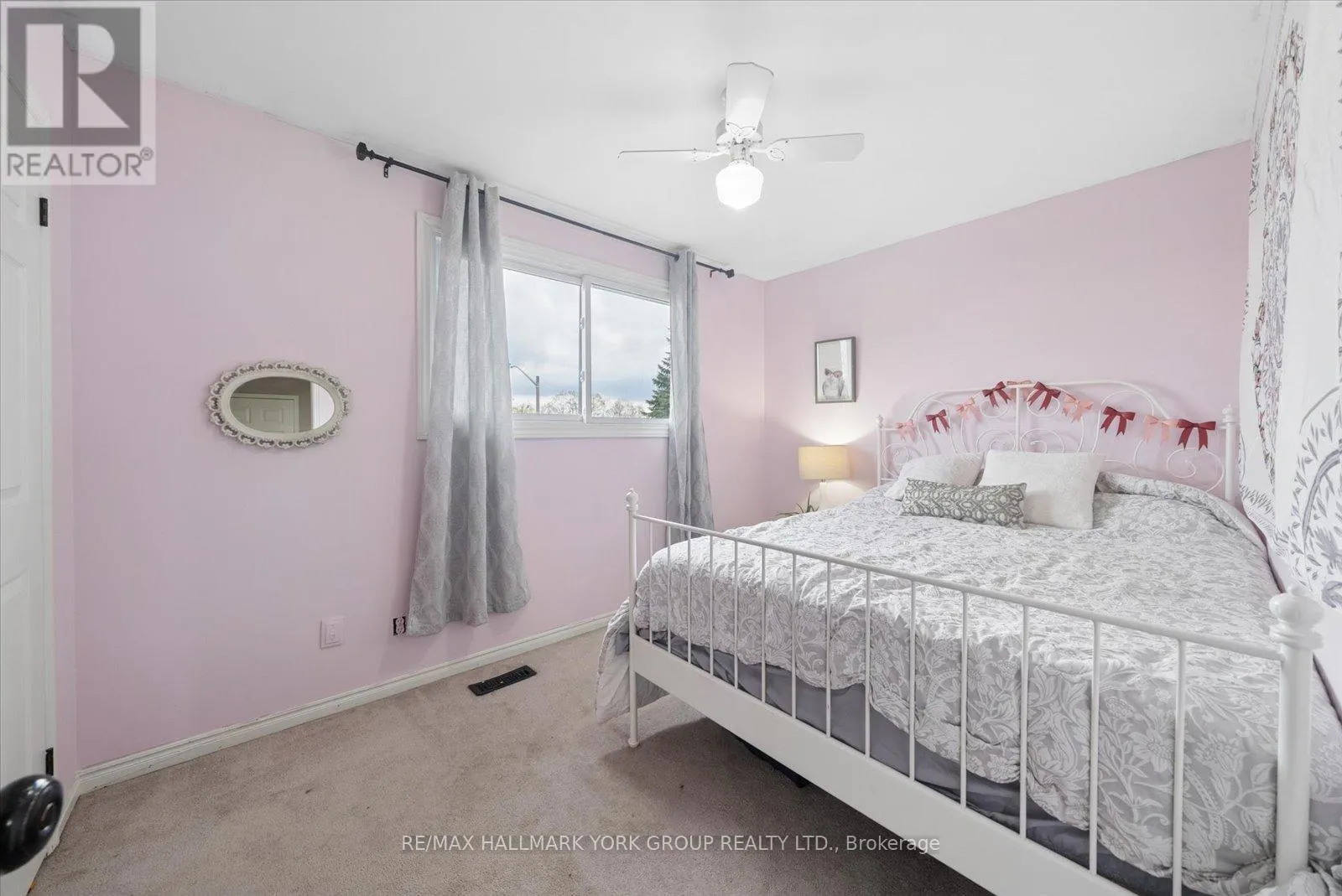 41 LAURENTIAN LANE