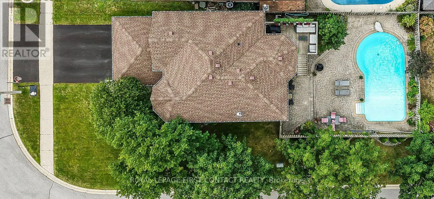 1 BROWN WOOD DRIVE
