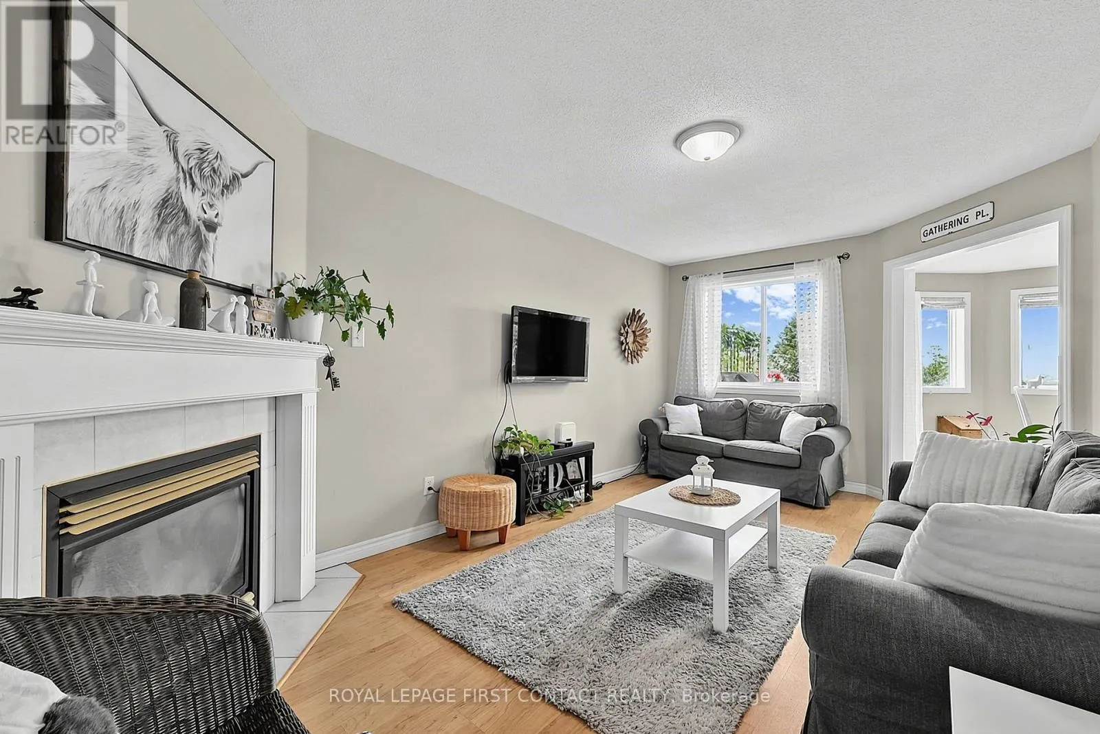 1 BROWN WOOD DRIVE