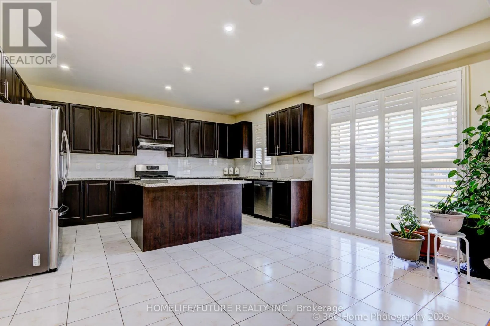 42 SAMUEL CRESCENT