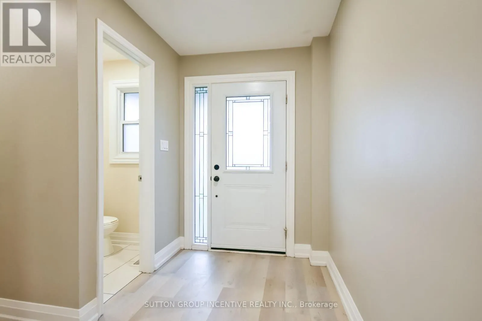 33B CUNDLES ROAD E