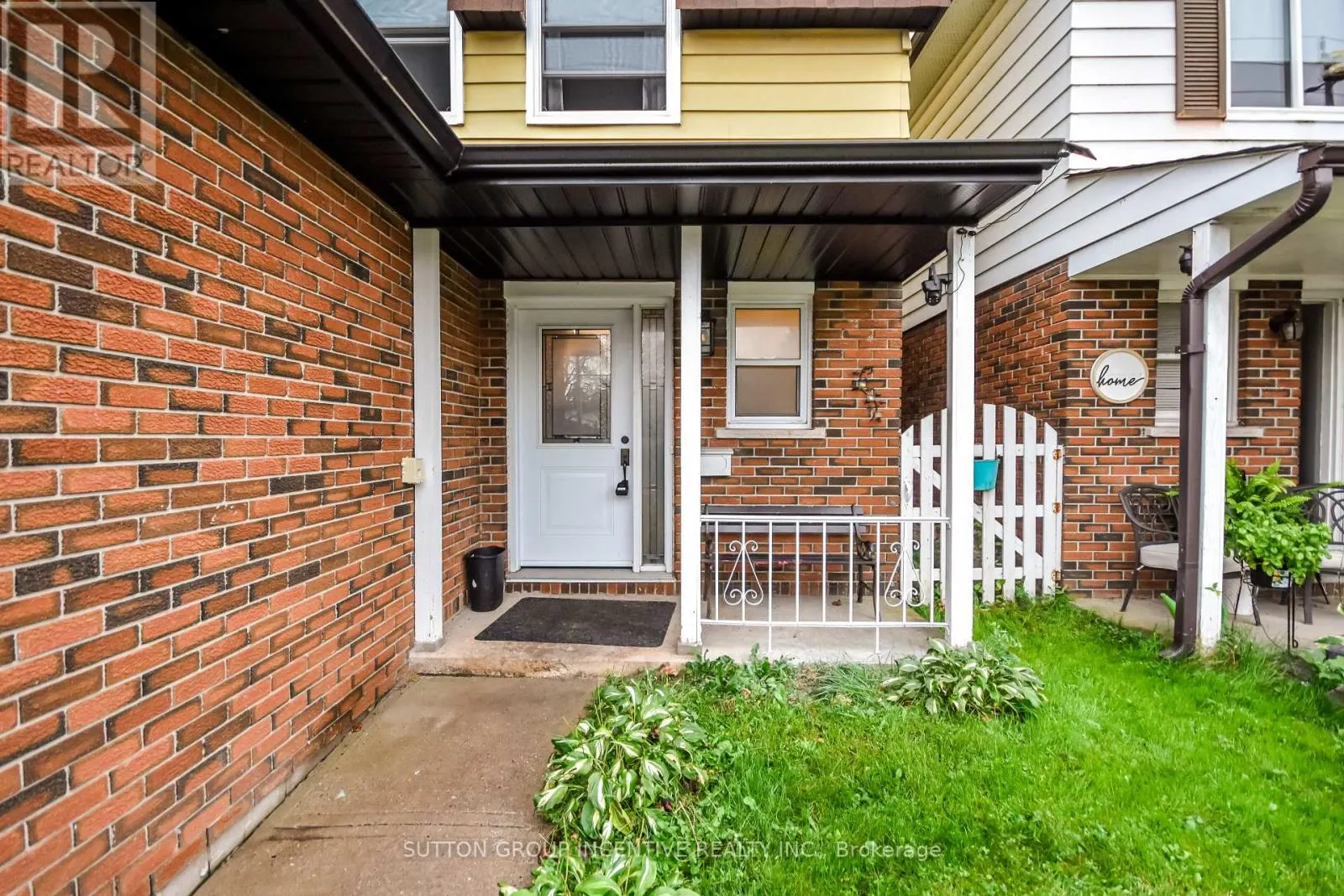 33B CUNDLES ROAD E
