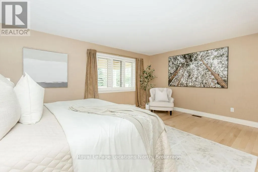 795853 GREY 19 ROAD
