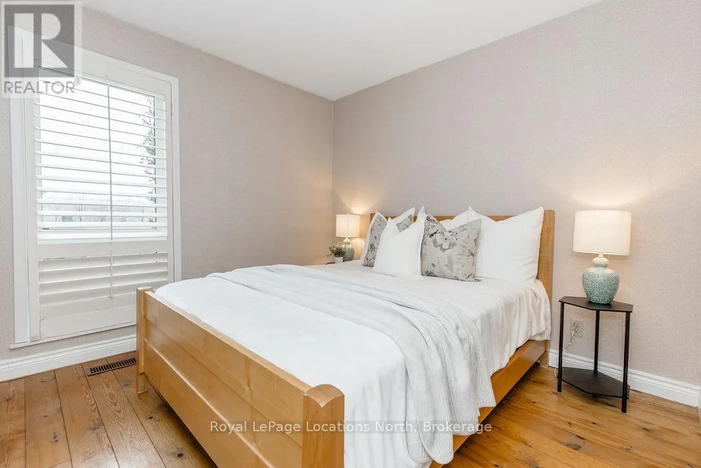 795853 GREY 19 ROAD