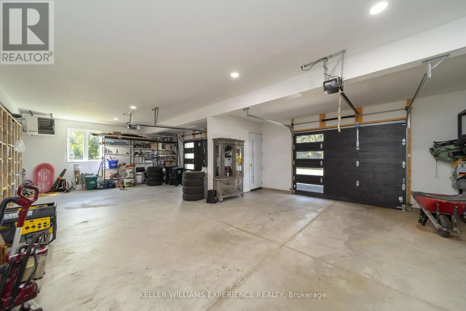 1055 HENRY STREET