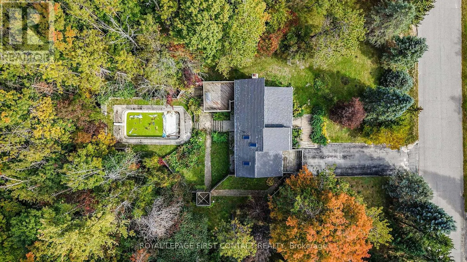 2 BRIARWOOD COURT