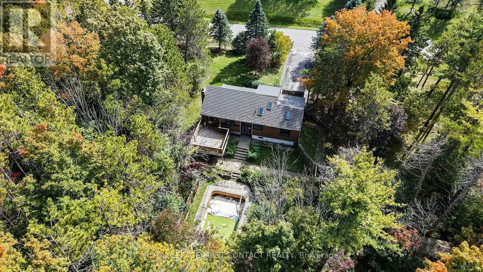 2 BRIARWOOD COURT