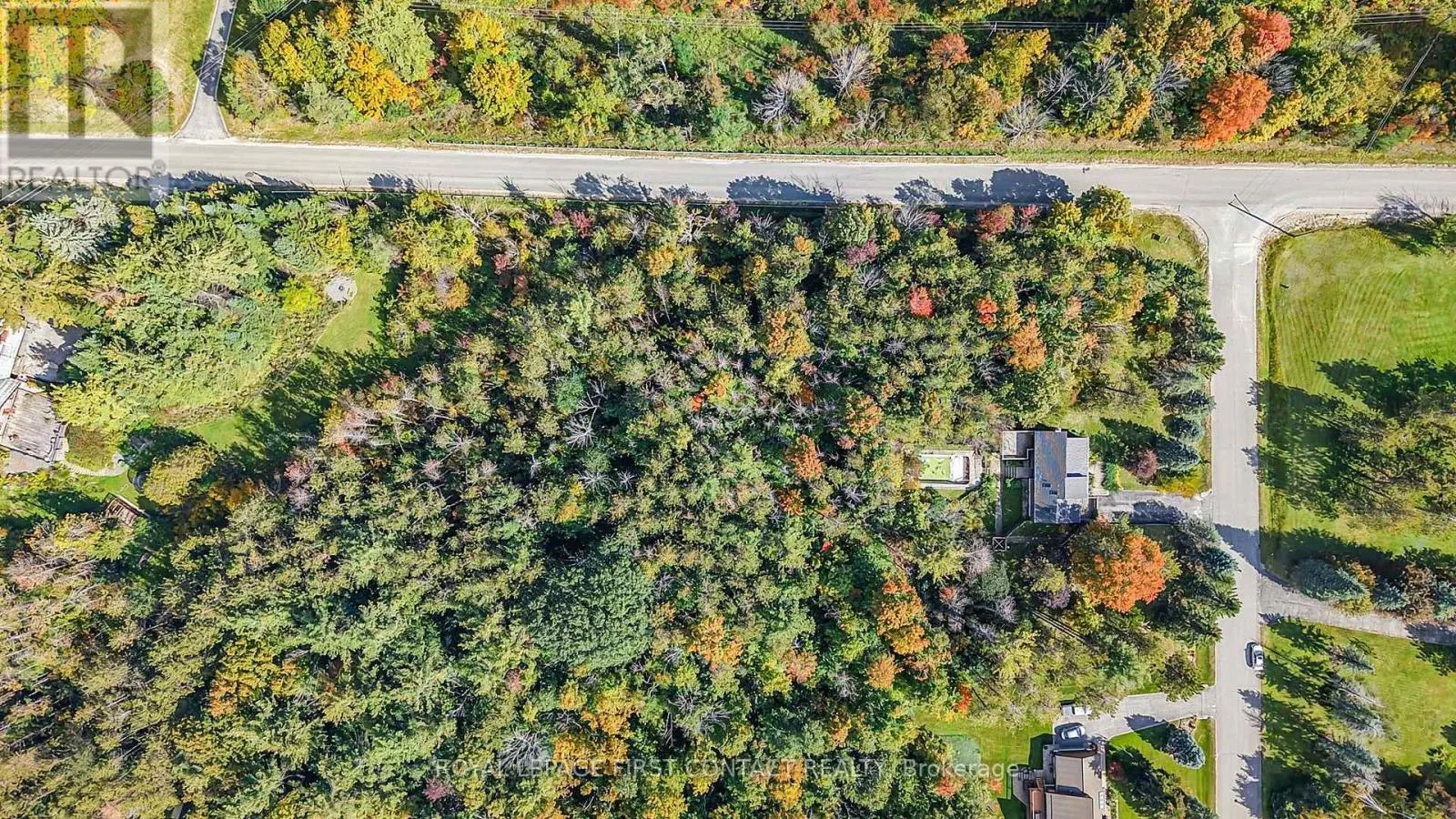 2 BRIARWOOD COURT